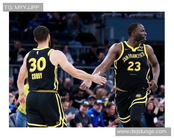 勇士vs火箭NBA季后赛赛程出炉,巅峰对决一触即发! 勇士vs火箭NBA季后赛赛程出炉,巅峰对决一触即发!